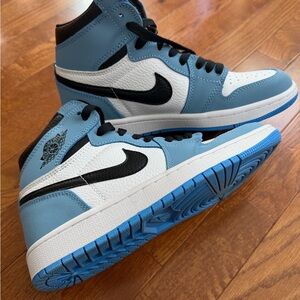 Nike Air Jordan 1 Retro High OG University Blue - Womens 7.5